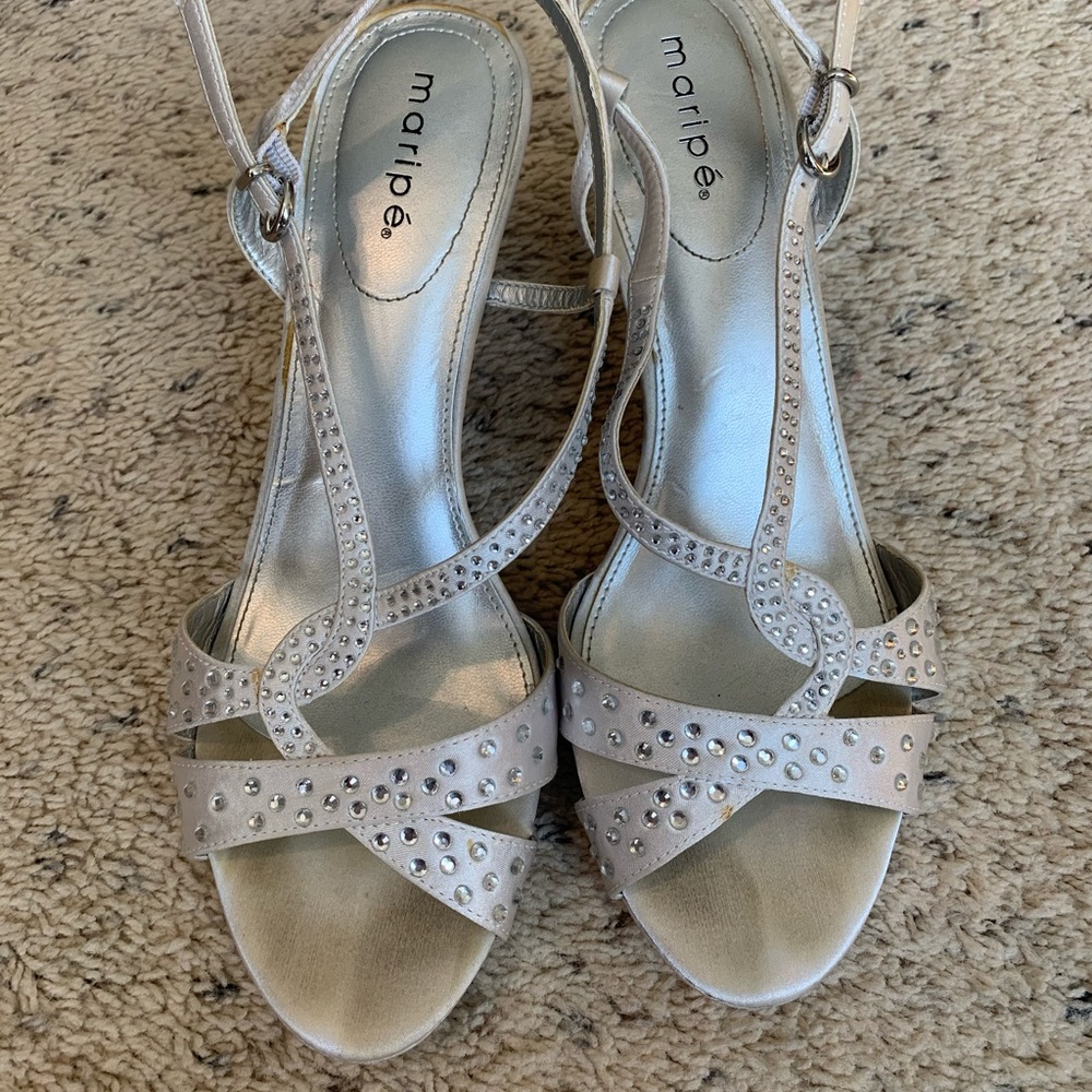 Women’s Silver Maripe Heels size 9